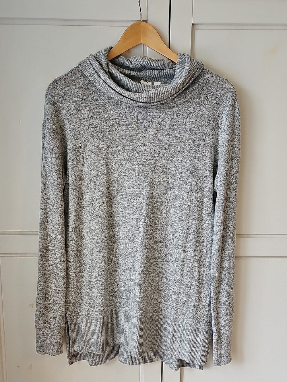 Gap Heather Gray Cowl/Turtle Neck Sweater